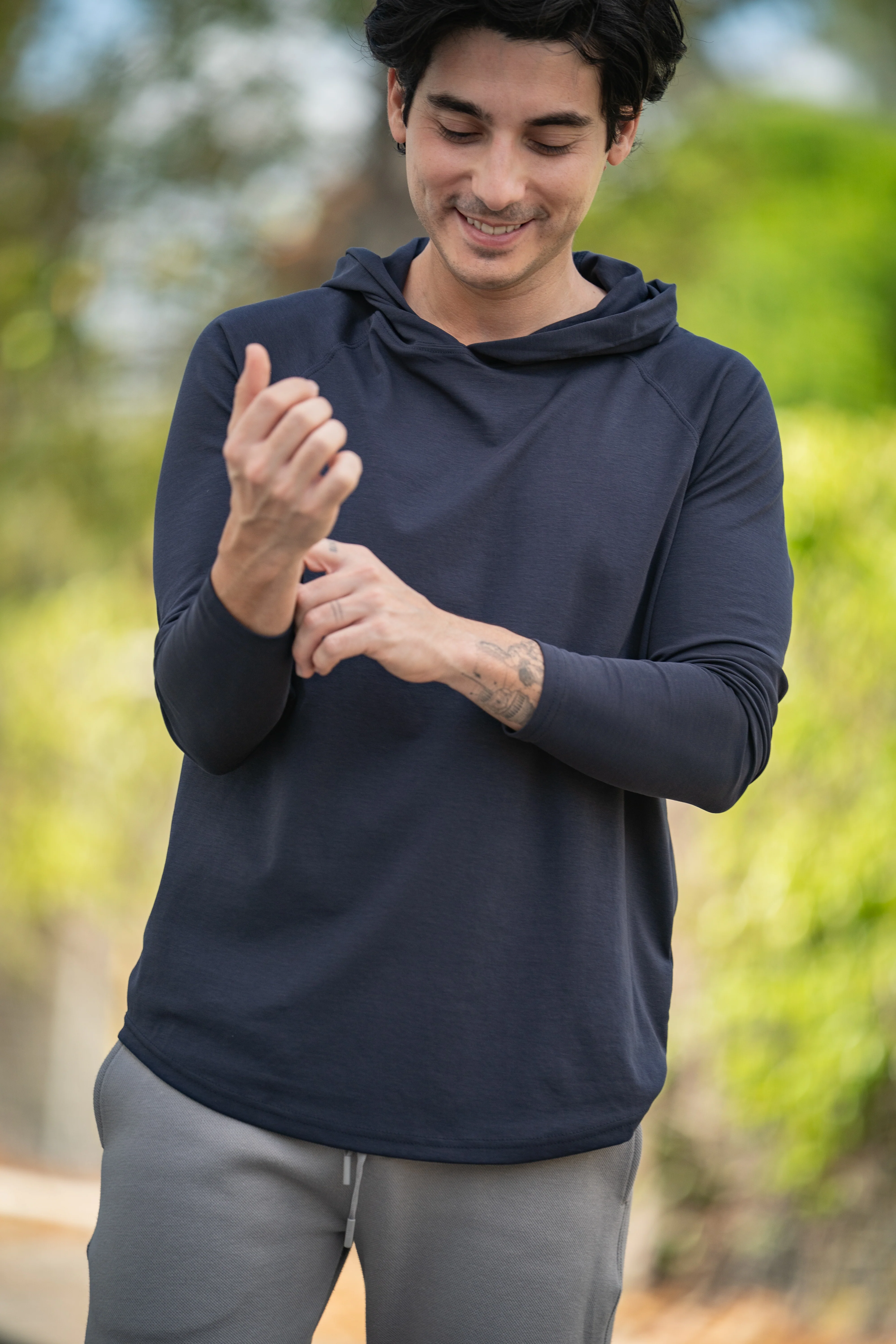 Aero Knit Hooded T Navy - Image 8