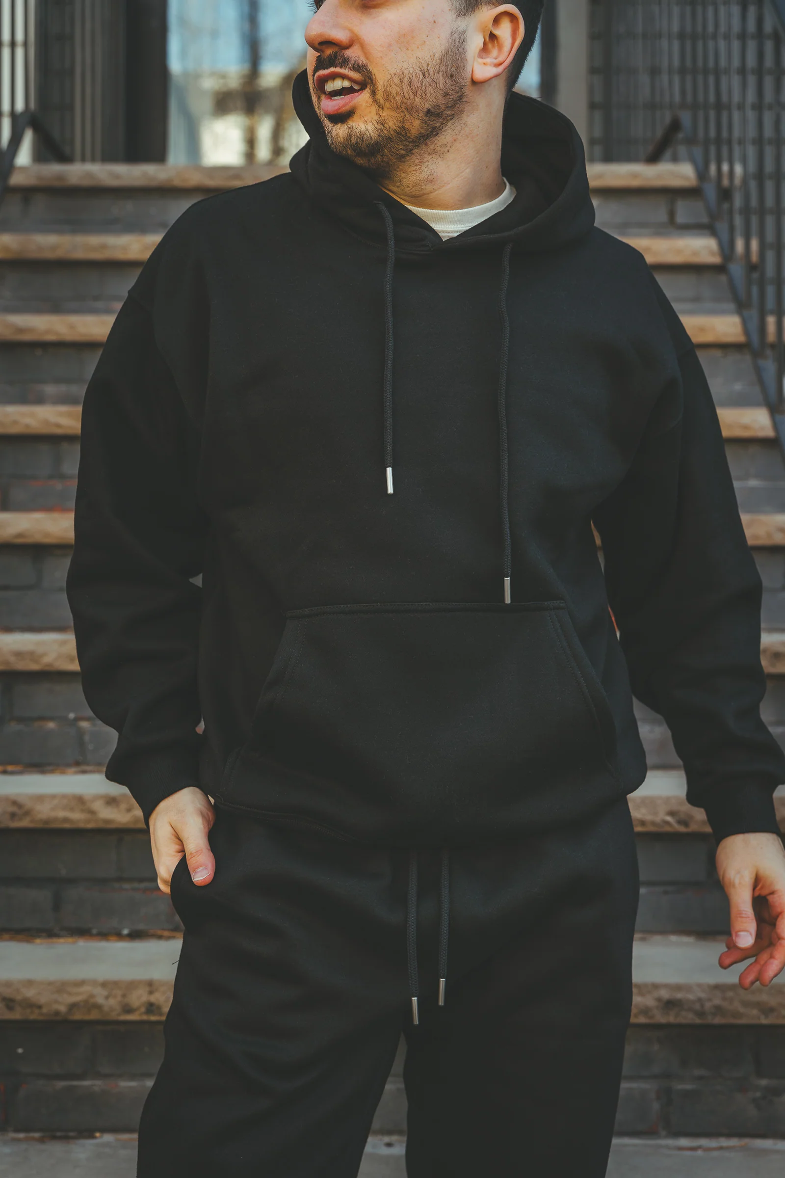Core Hoodie Black - Image 3
