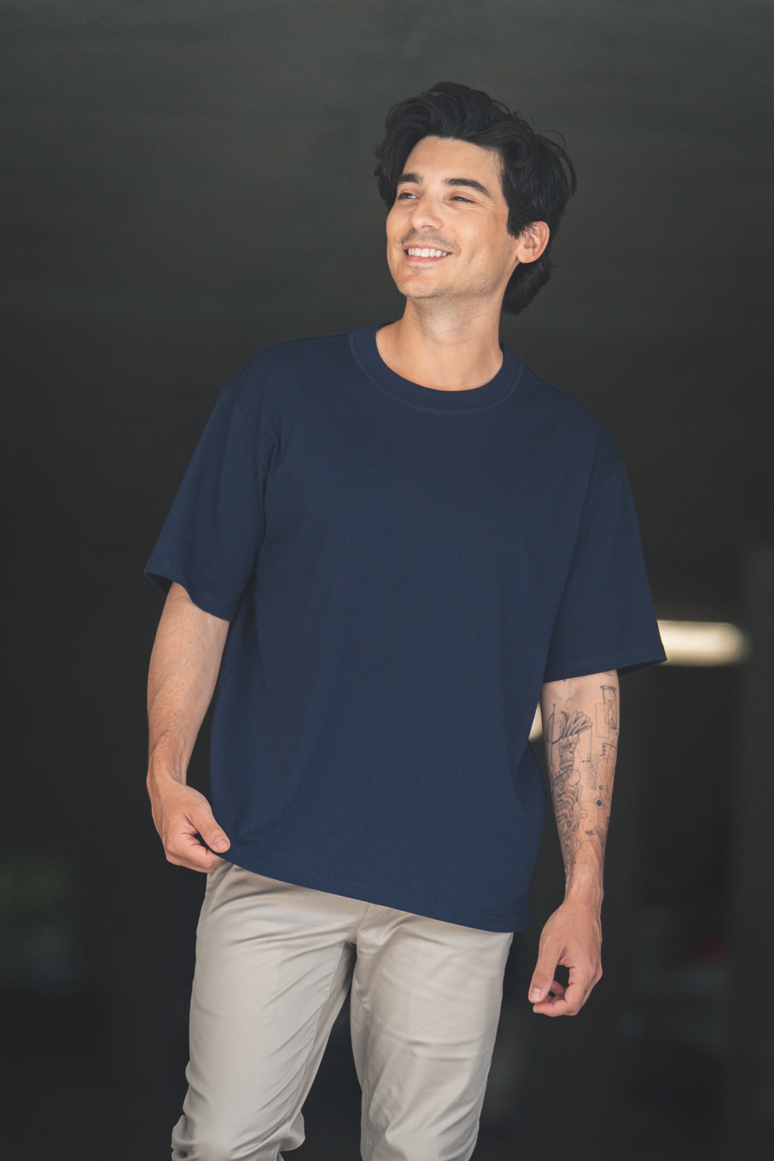 Core T-Shirt Loose Fit Navy - Image 11