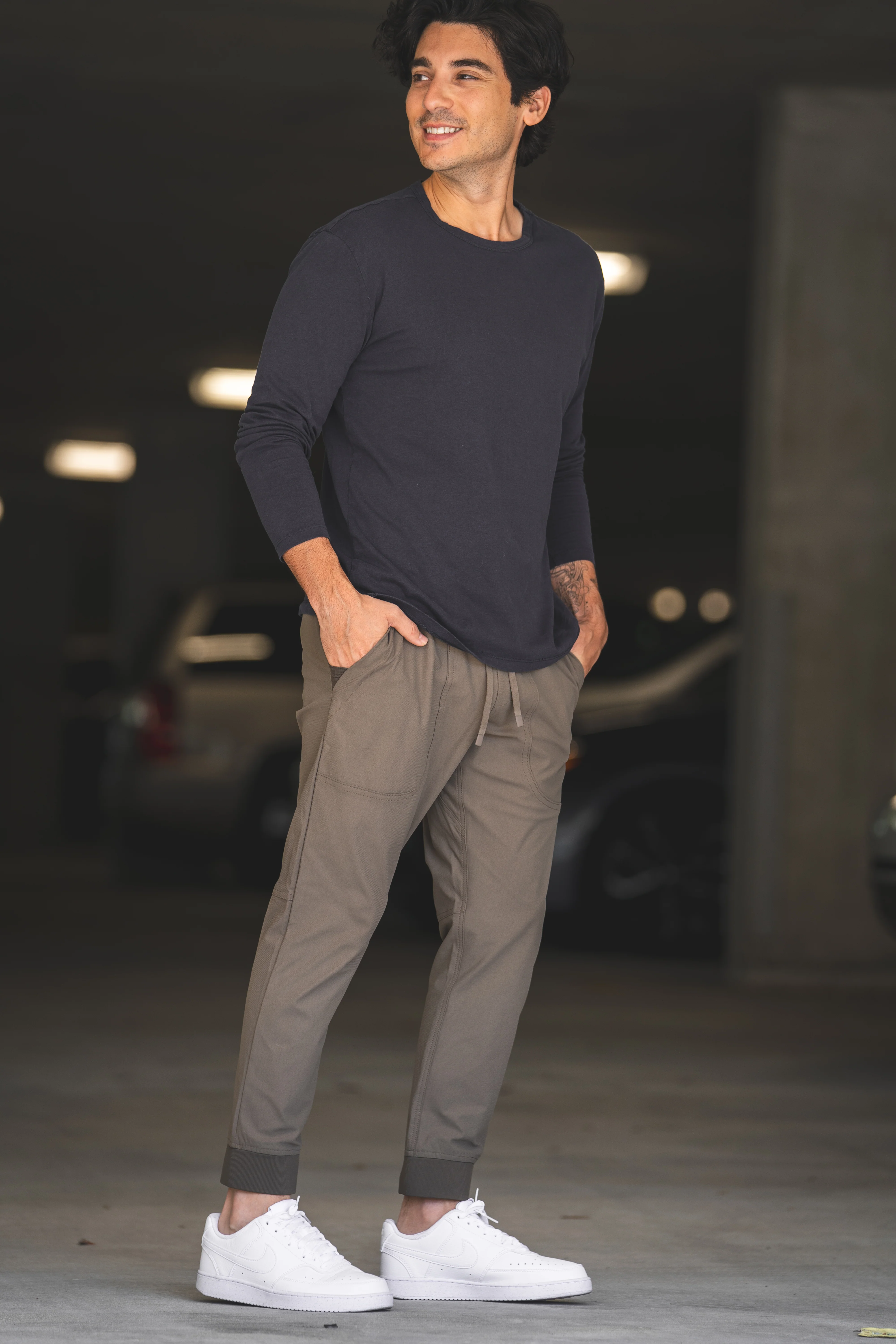 Pace Performance Jogger Taupe - Image 3