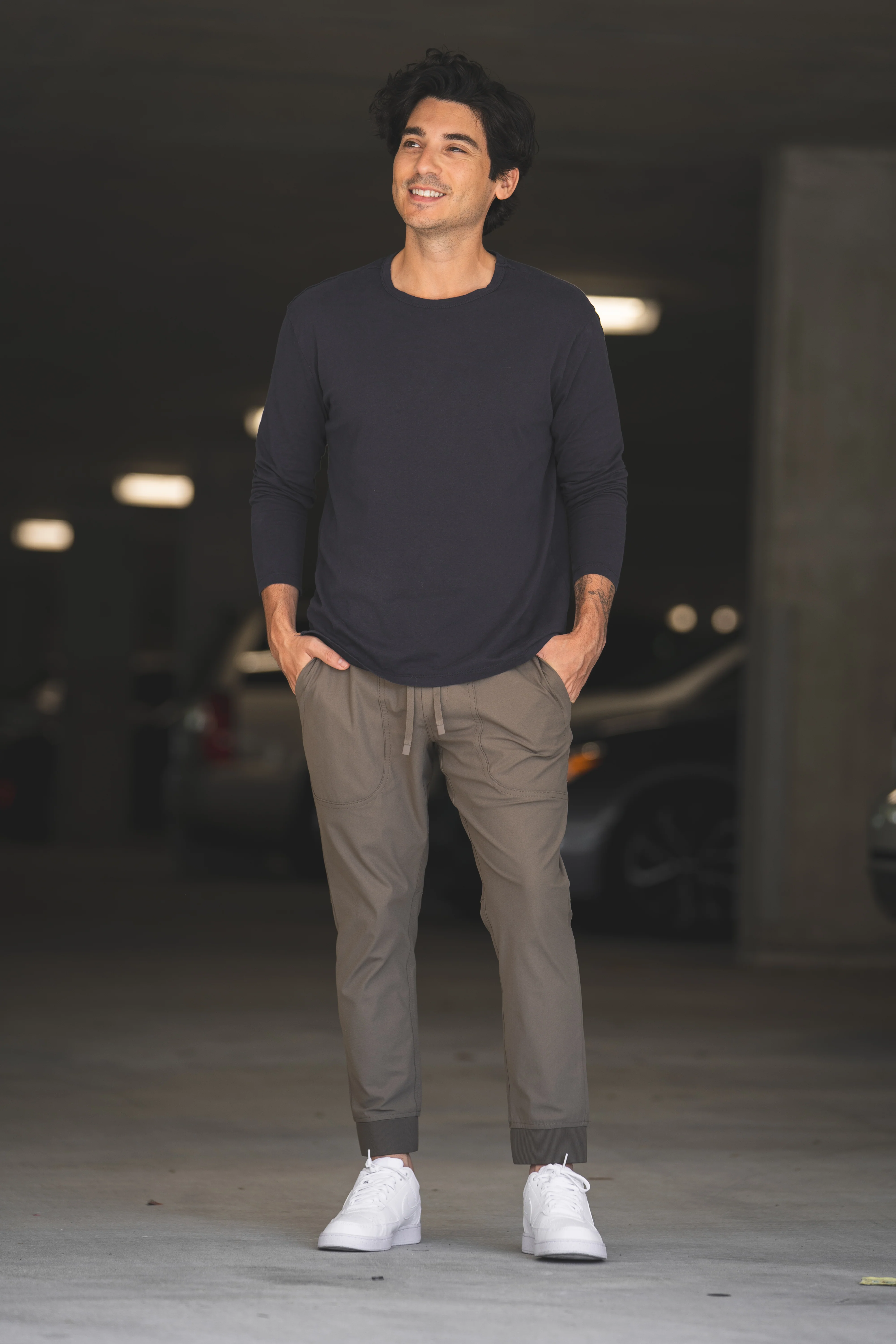 Pace Performance Jogger Taupe - Image 4