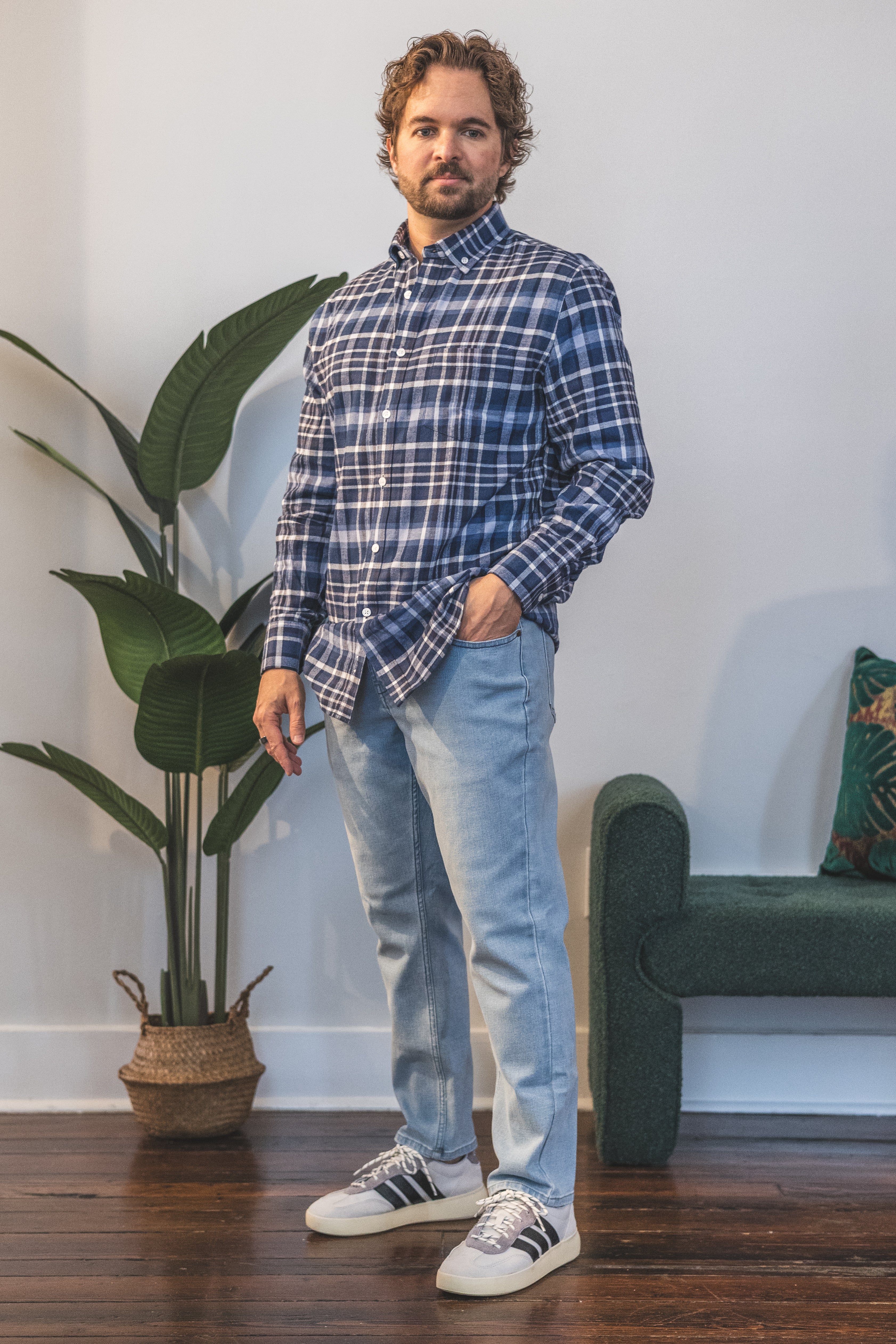 Straight Fit Stretch Jeans Light Wash - Image 8